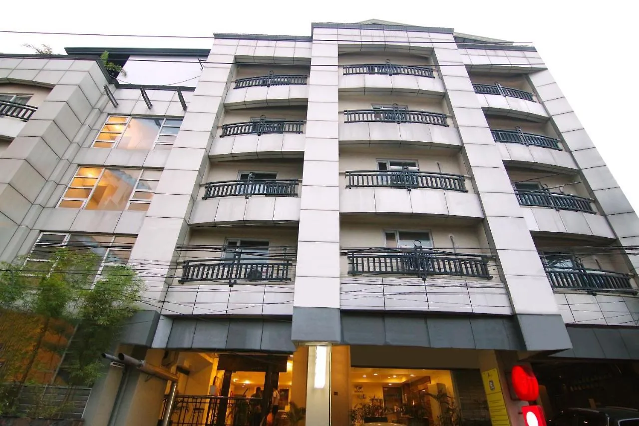 Oyo 103 Artina Suites Hotel Makati City