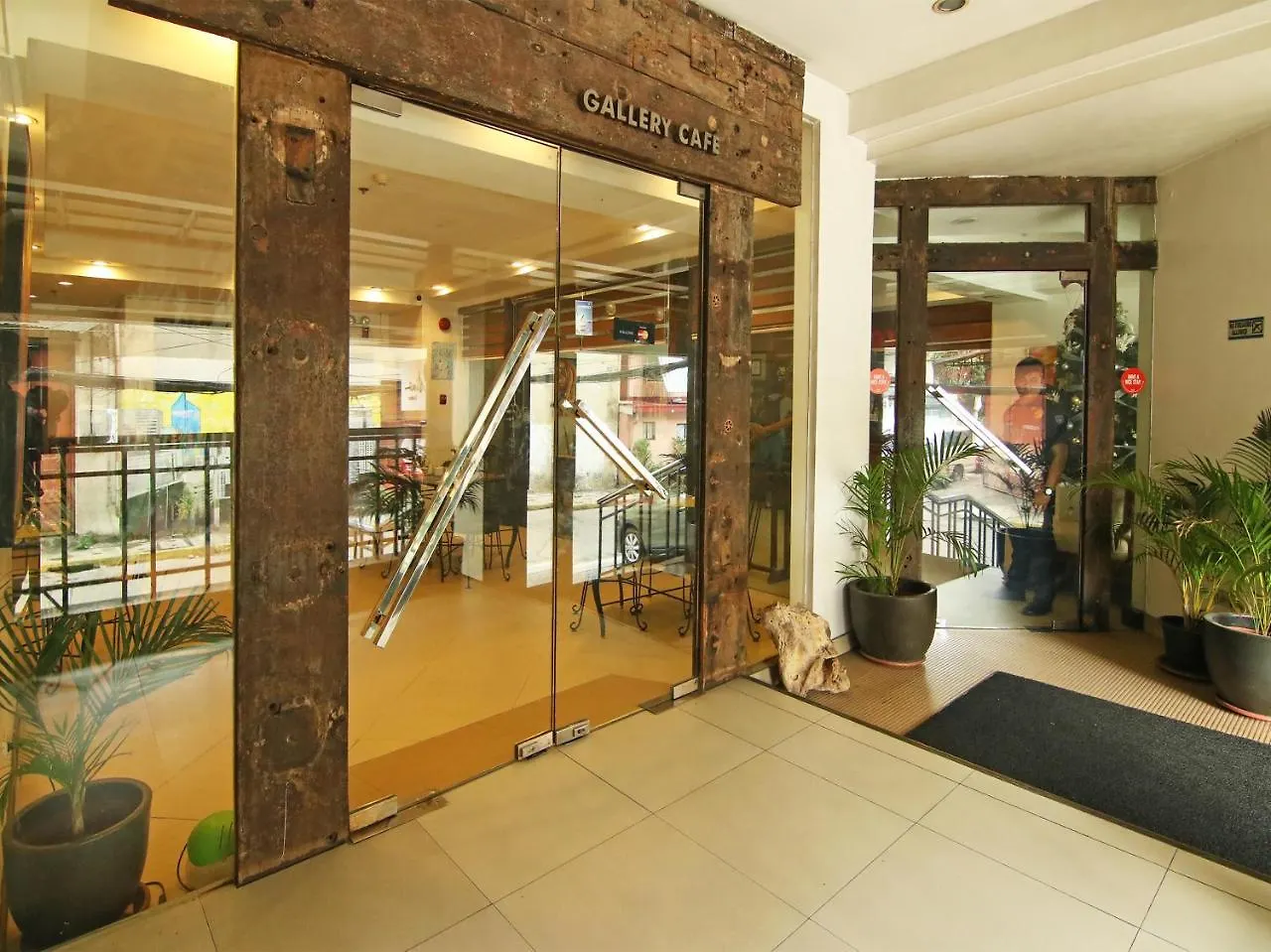 Oyo 103 Artina Suites Hotel Makati City